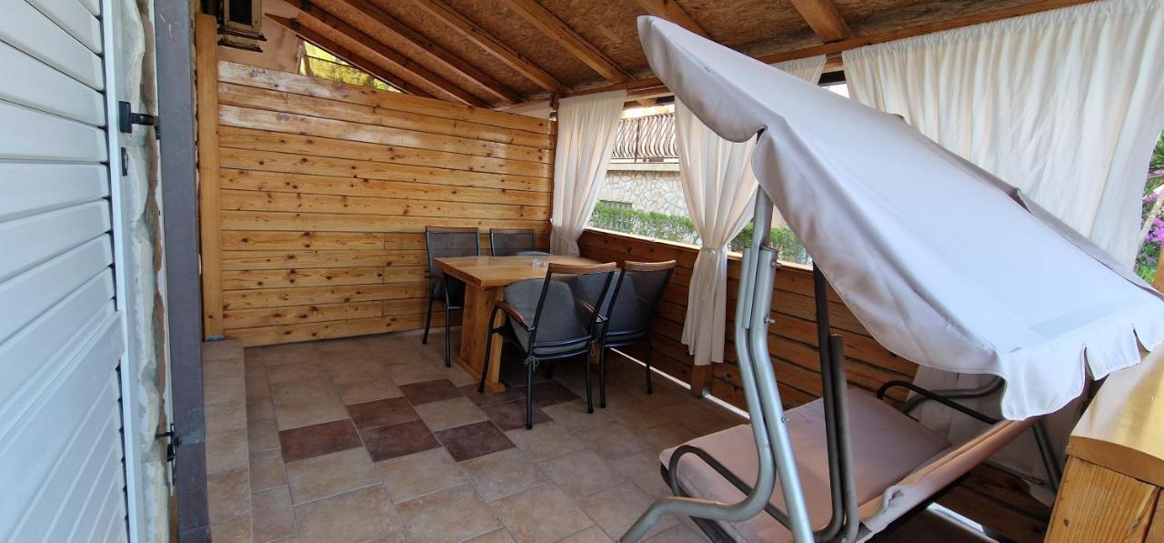 Apartmani Dutkovic ヴルボスカ エクステリア 写真