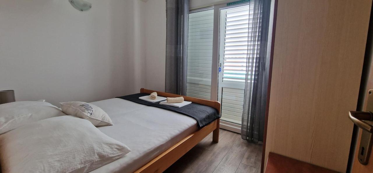 Apartmani Dutkovic ヴルボスカ エクステリア 写真