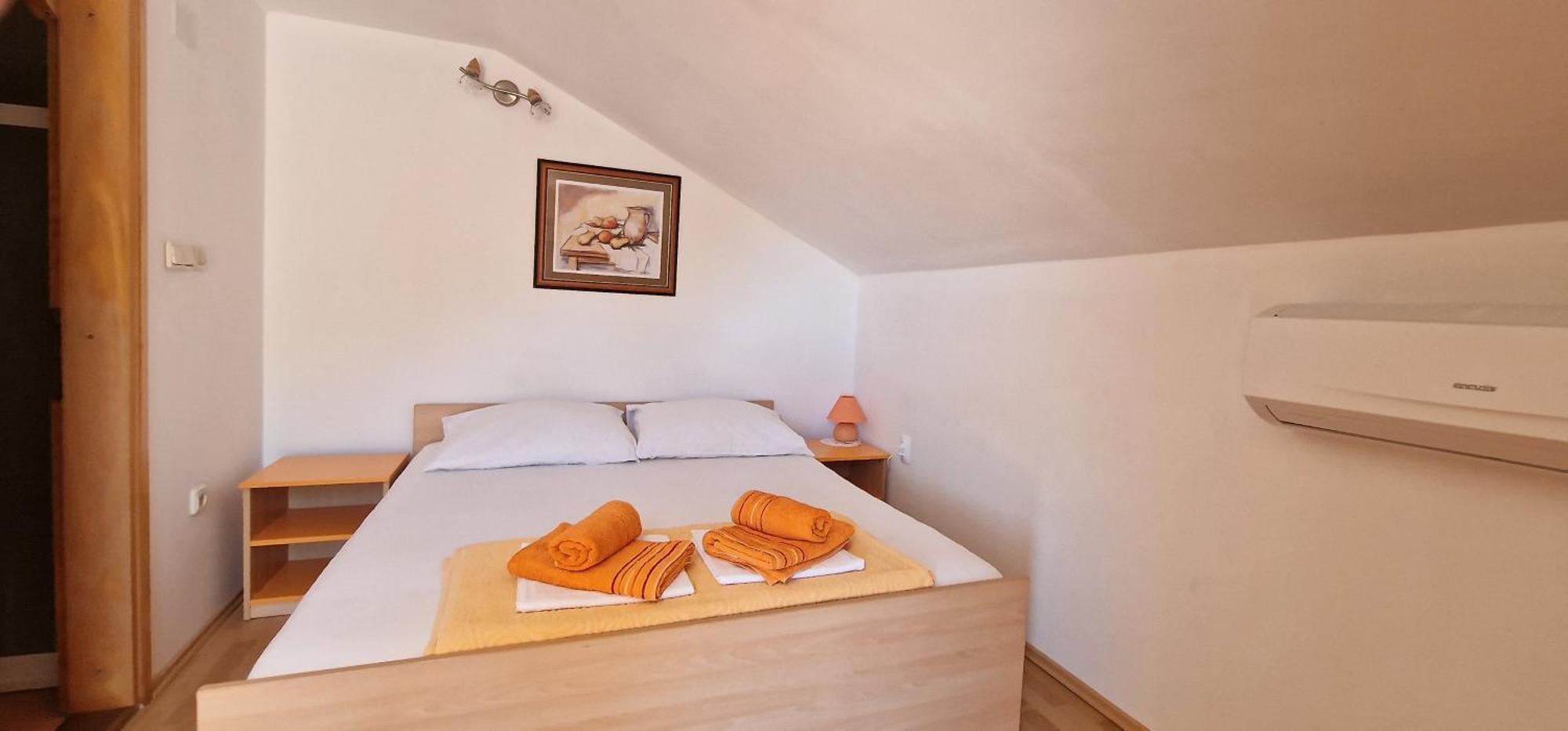 Apartmani Dutkovic ヴルボスカ エクステリア 写真